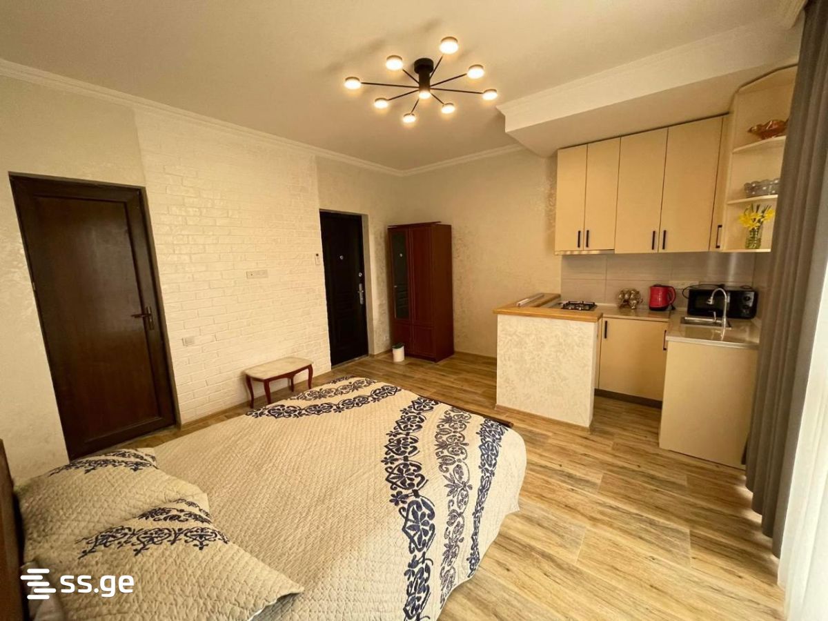 1 Room Summer Cottage Daily Rent. Chaqvi view 4