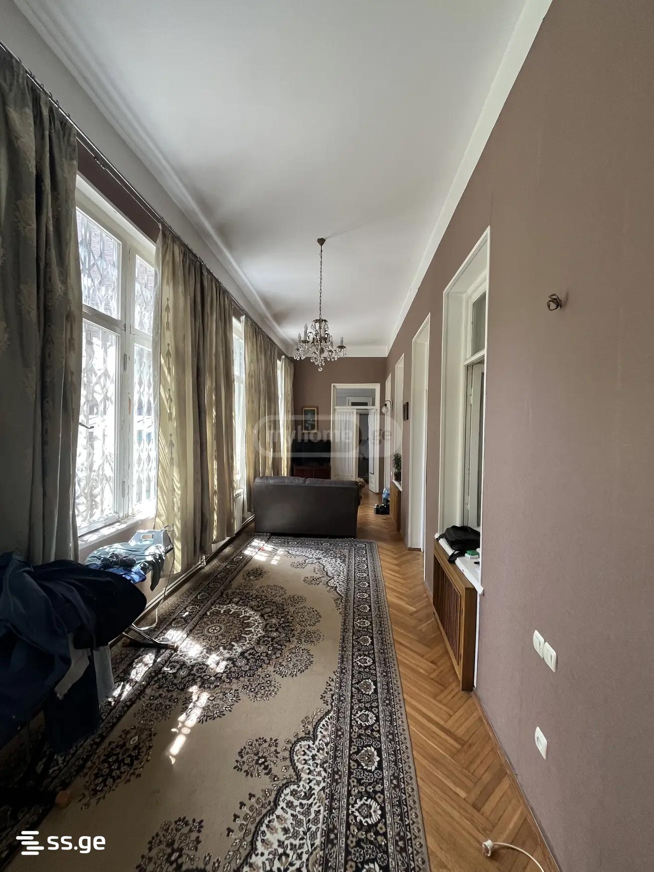 4 Room Private House For Sale view 5