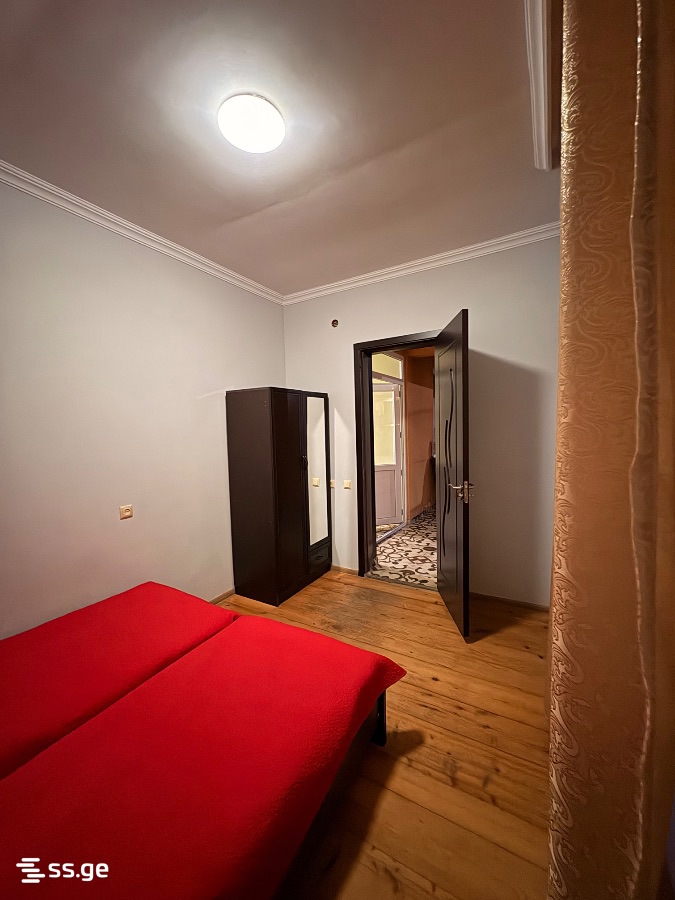 12 Room Private House For Sale view 4