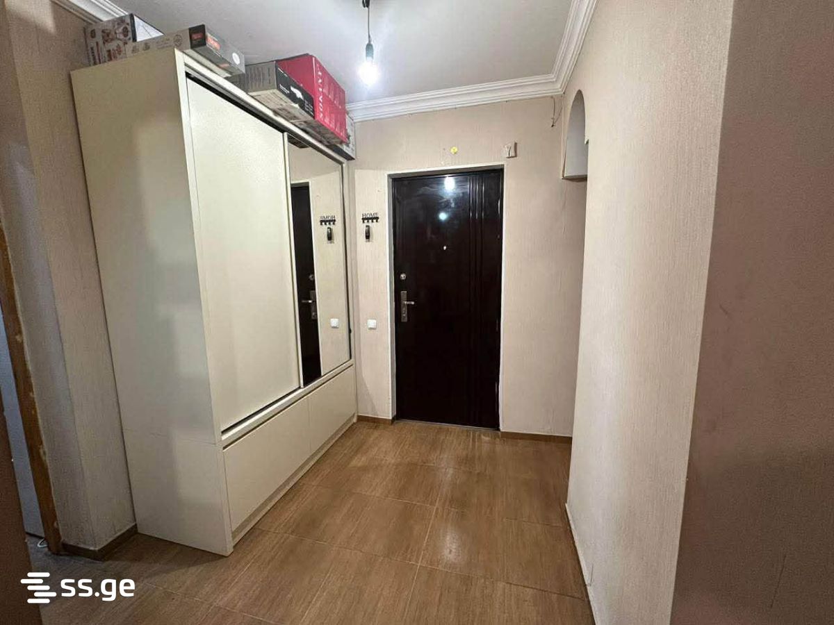 4 Room Flat For Sale view 3