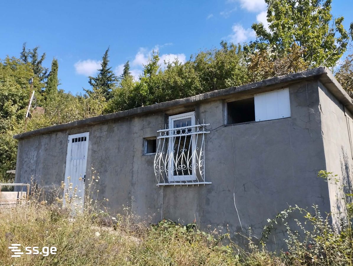 2 Room Private House For Sale view 2