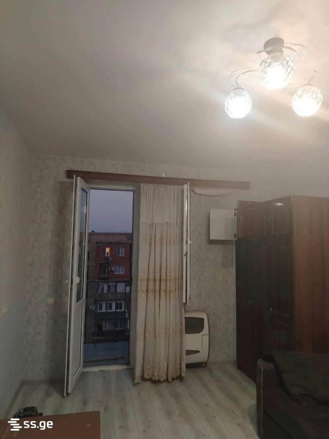 1 Room Flat For Sale view 3
