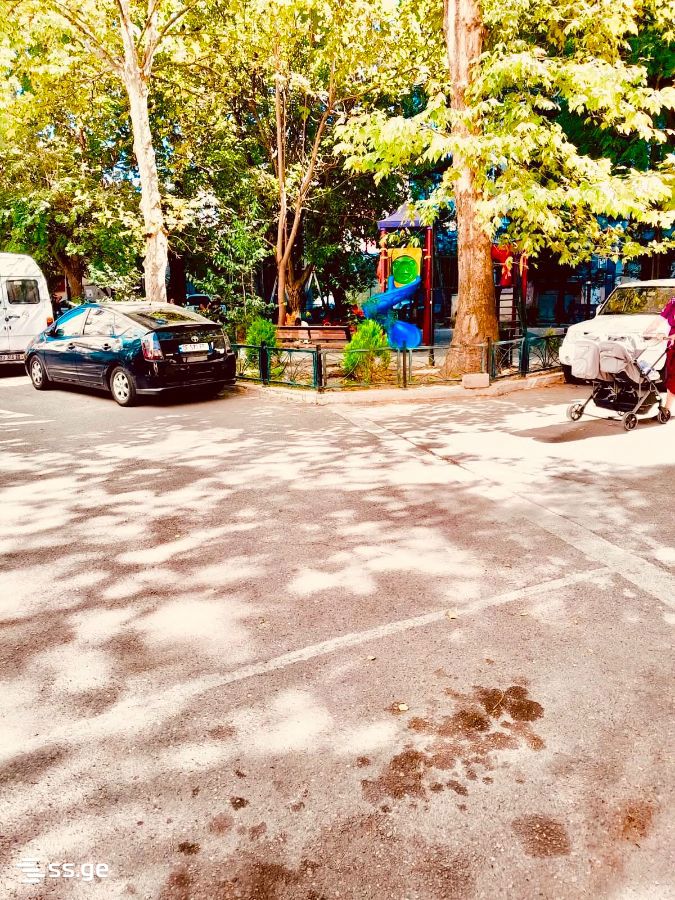 Commercial Space For Sale. Gldani view 3