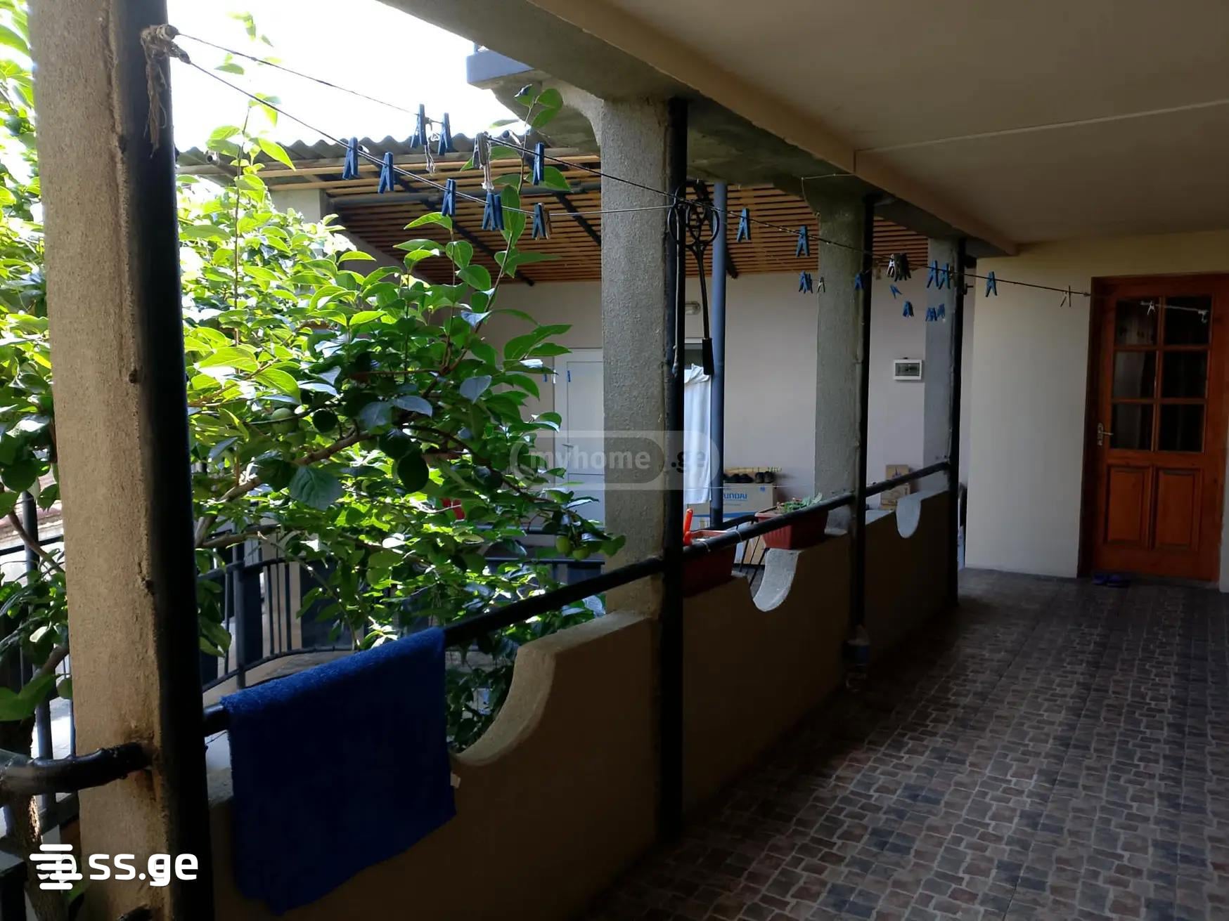 10 Room Private House For Sale view 9
