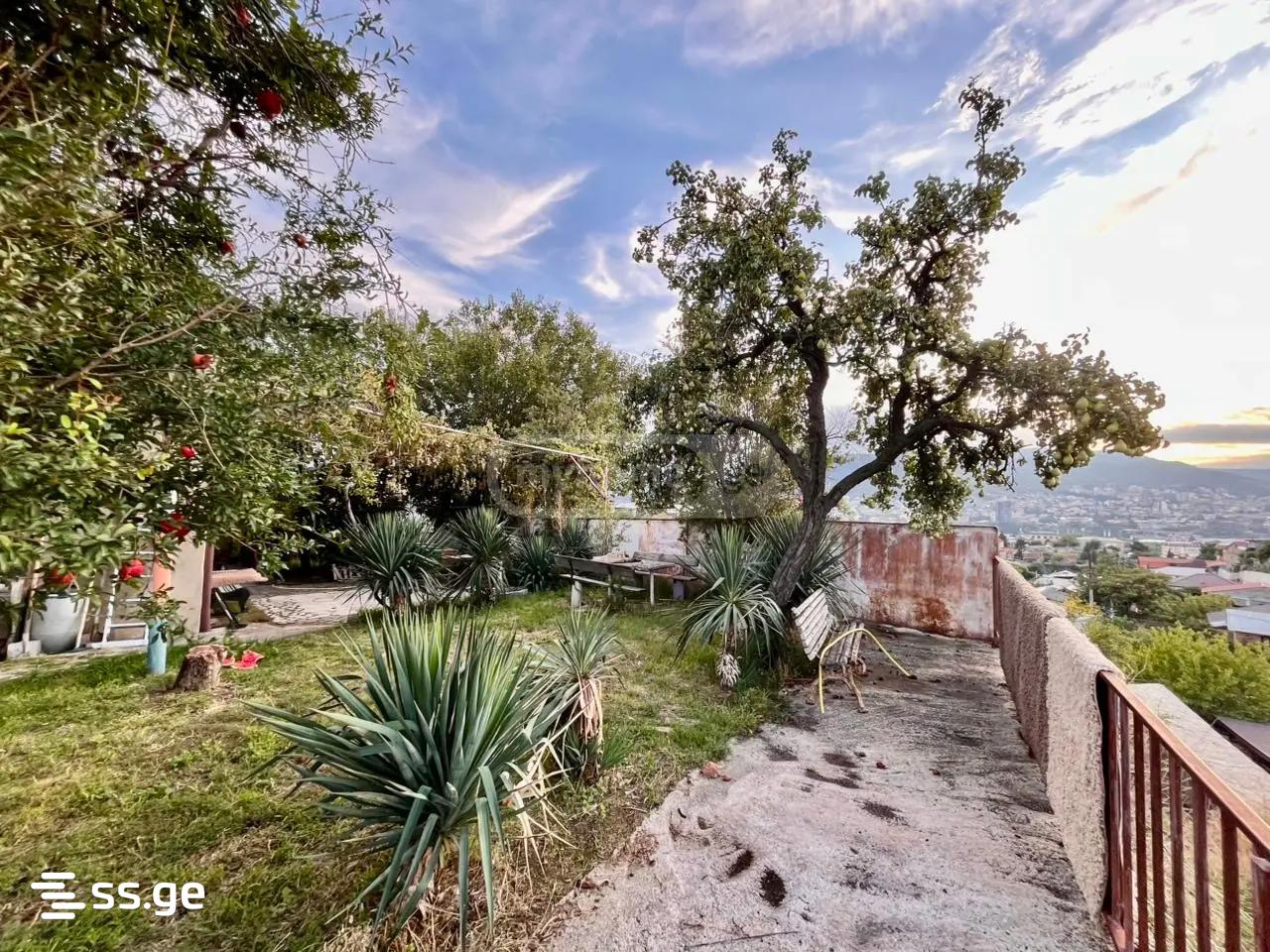 5 Room Private House For Sale view 6
