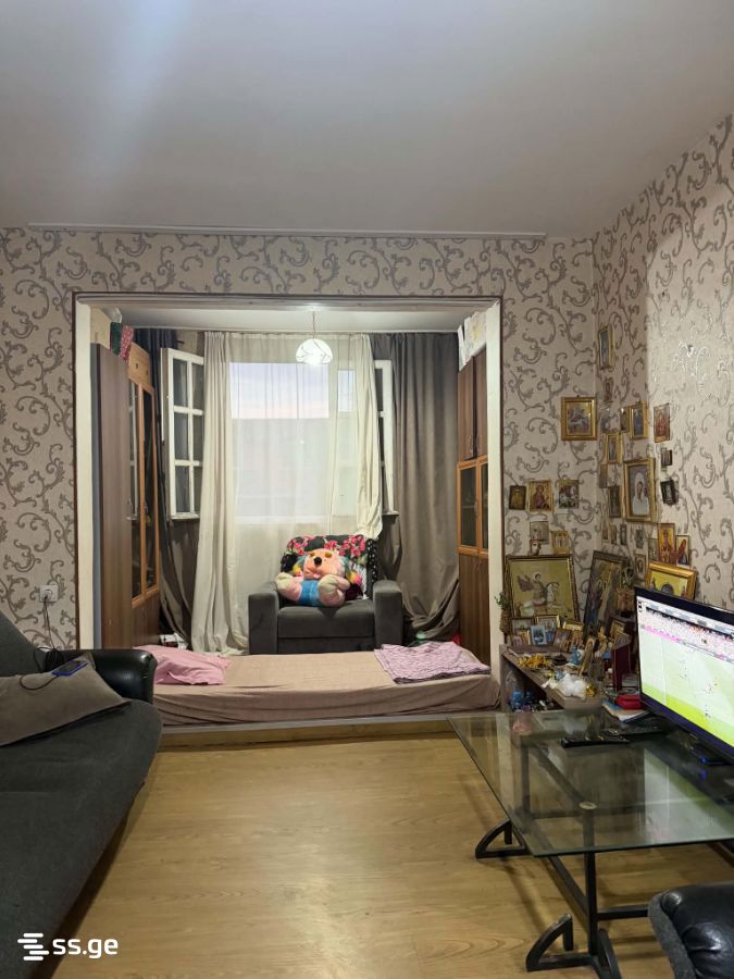 2 Room Flat For Sale view 2