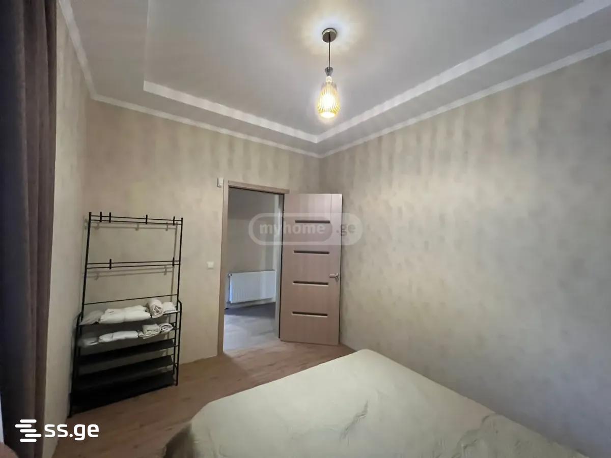 7 Room Private House For Rent. Martkofi view 10