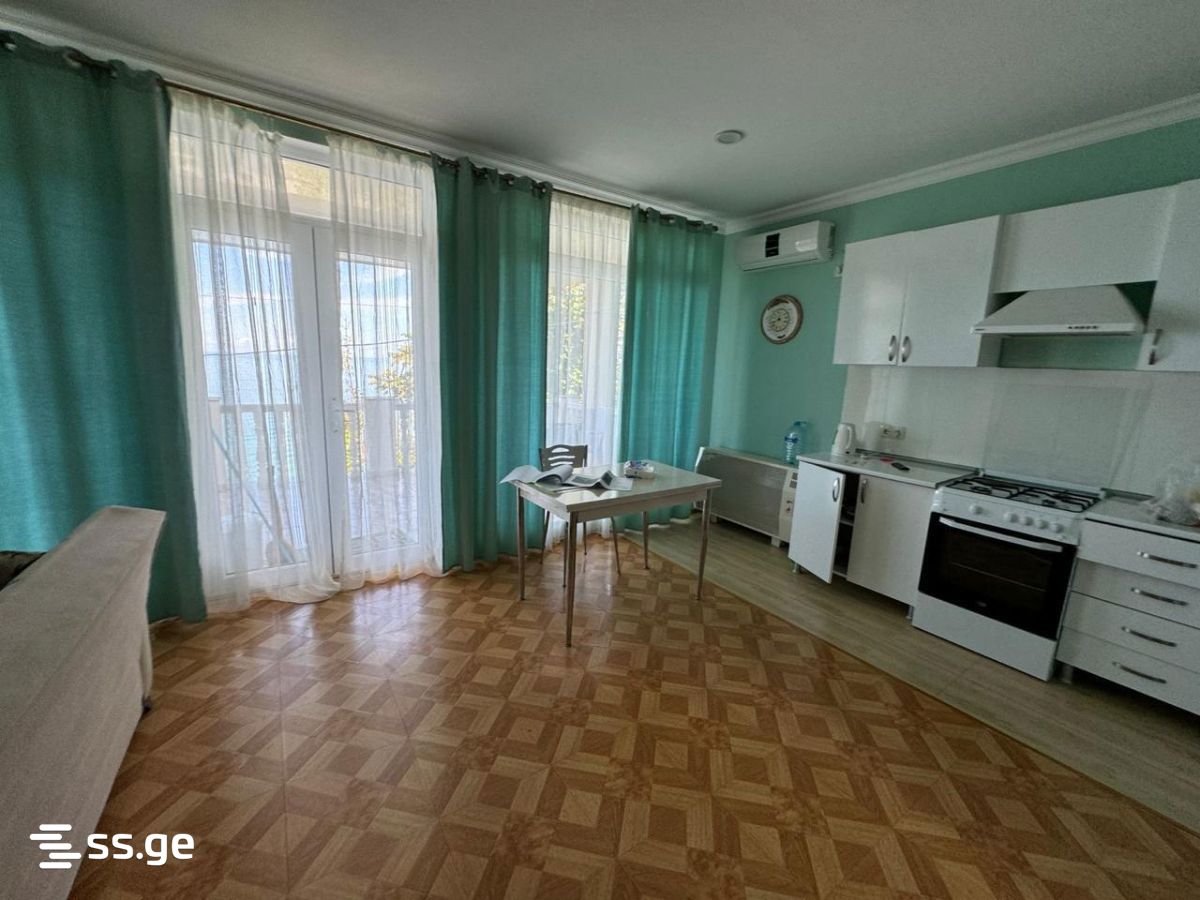 6 Room Private House For Rent. Kvariati view 9