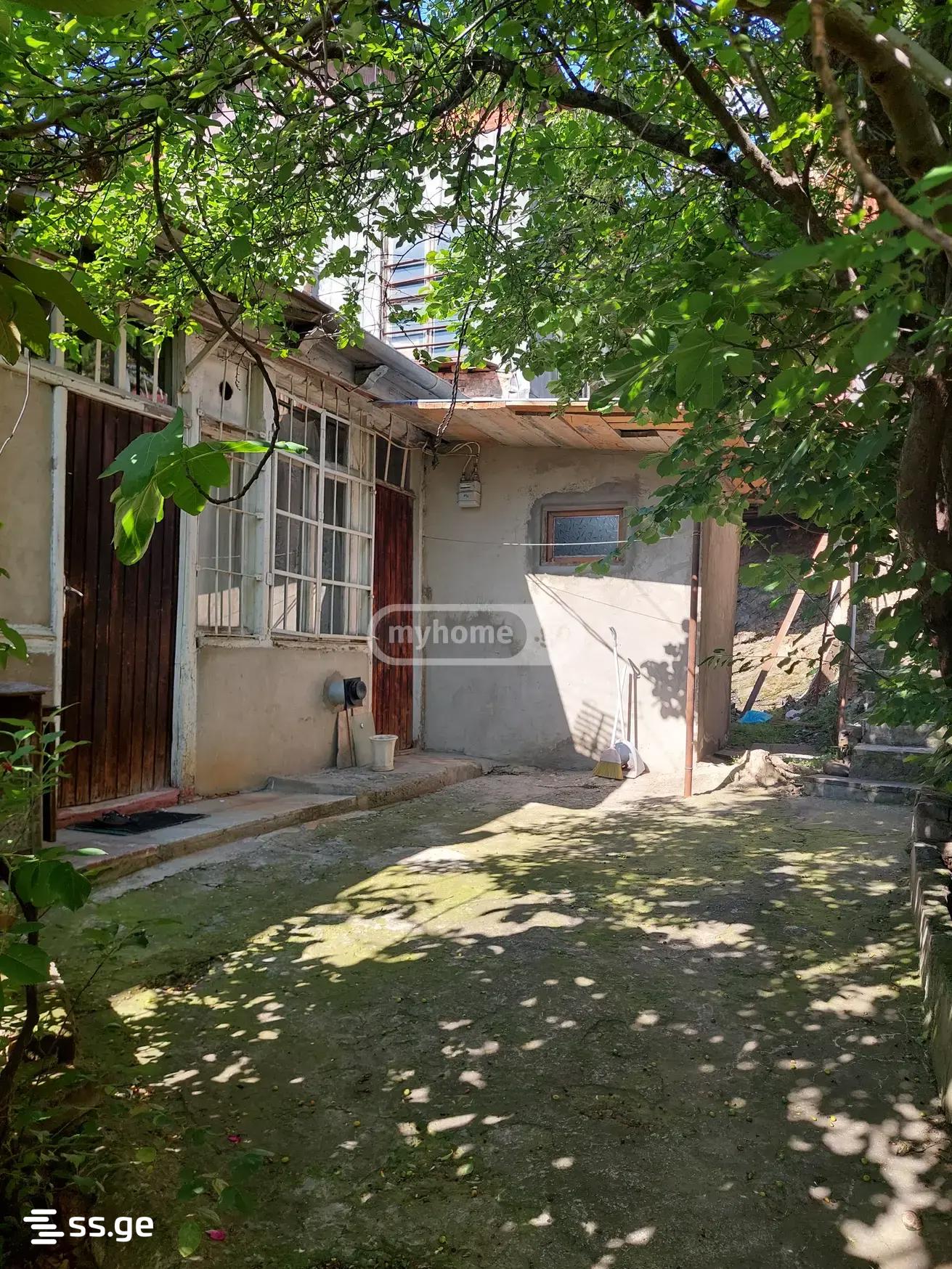 7 Room Private House For Sale view 15