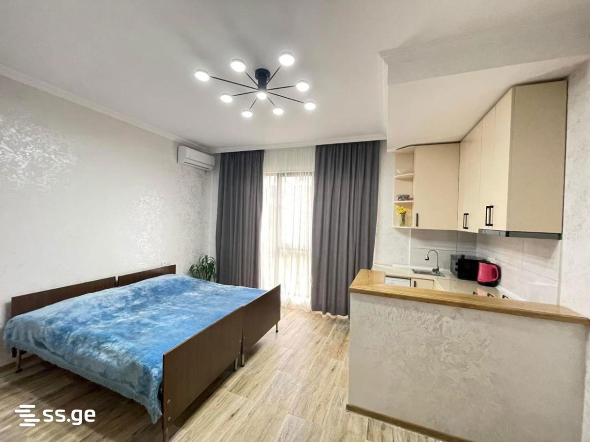 1 Room Summer Cottage Daily Rent. Chaqvi view 8