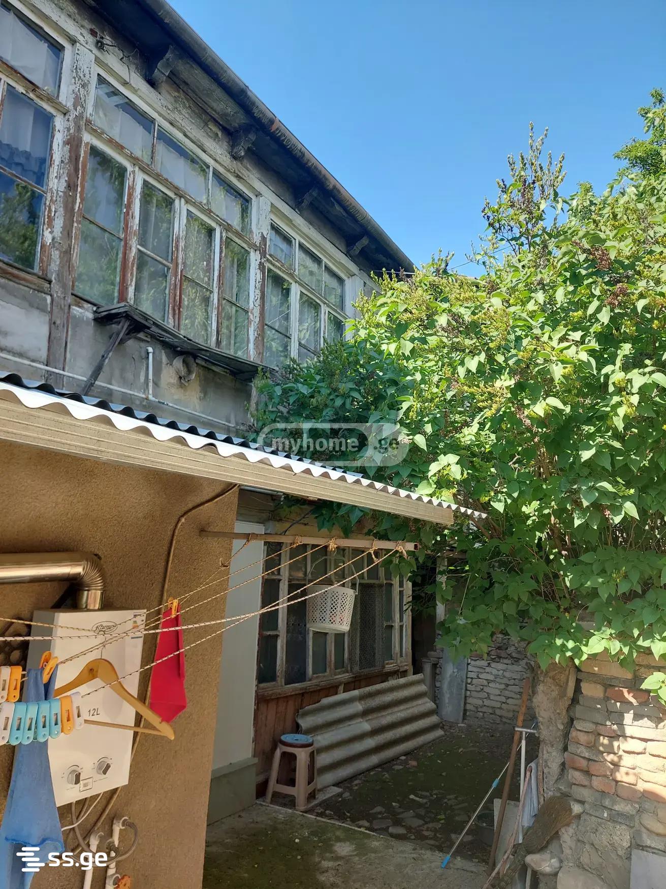 7 Room Private House For Sale view 8