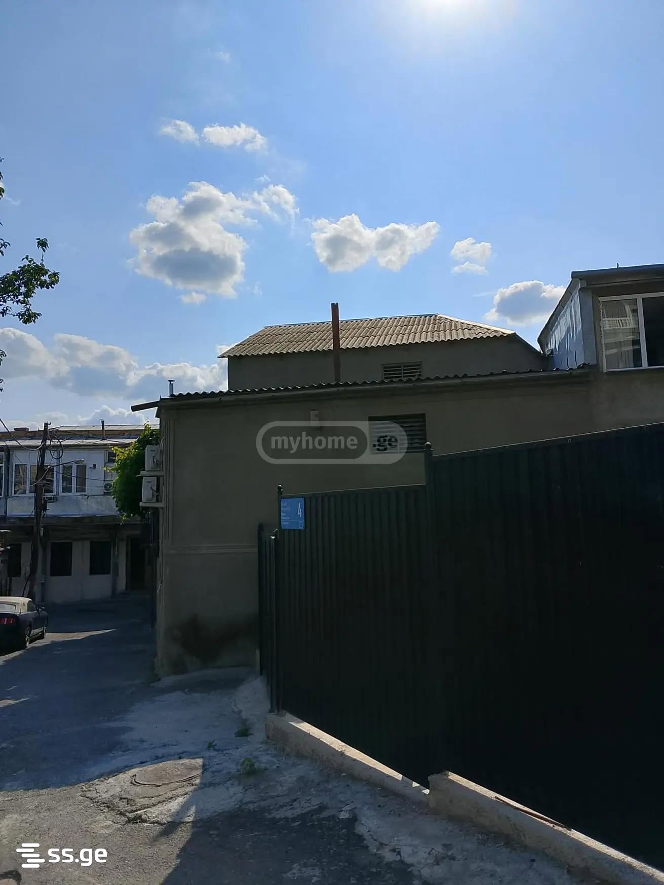10 Room Private House For Sale view 6