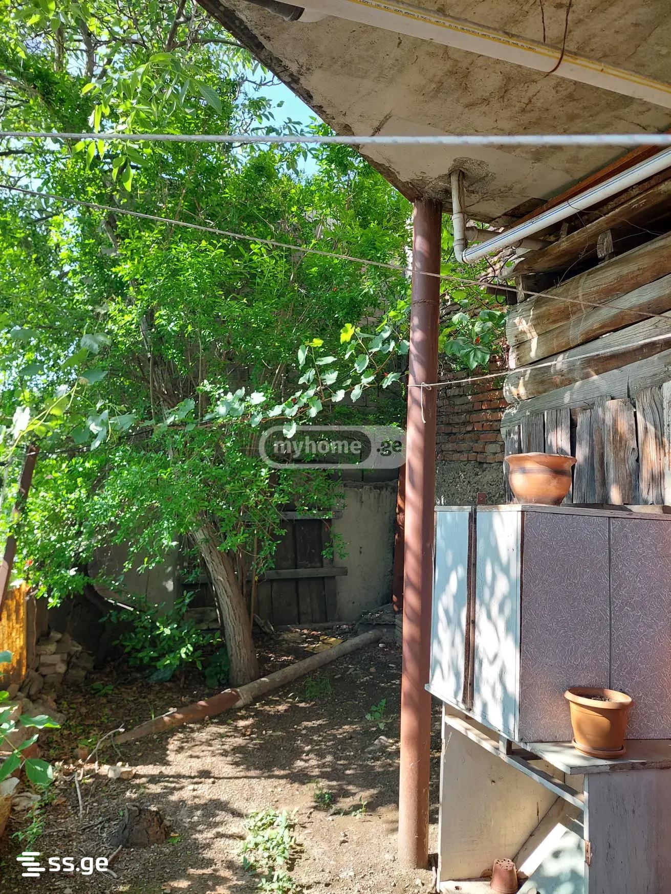 7 Room Private House For Sale view 10