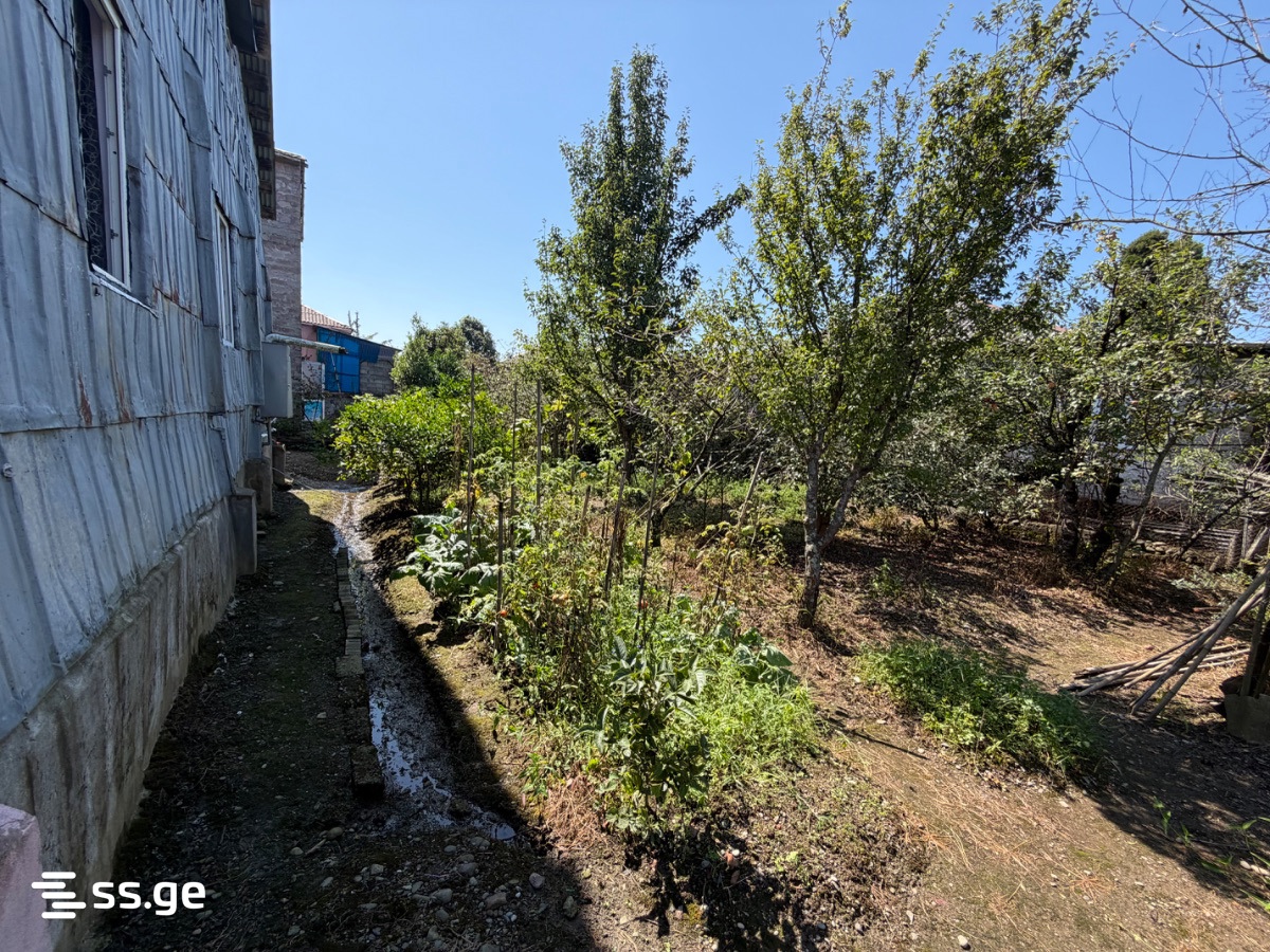 4 Room Private House For Sale view 11