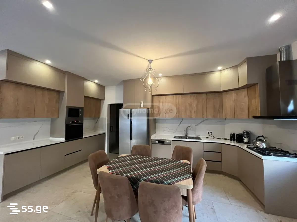 7 Room Private House For Rent. Martkofi view 3