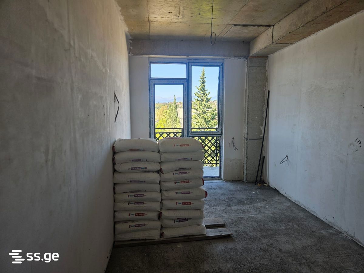 4 Room Flat For Sale view 3