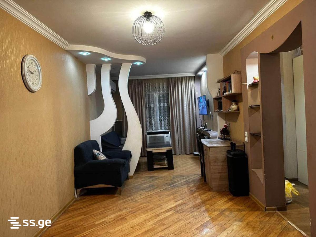 4 Room Flat For Sale view 1