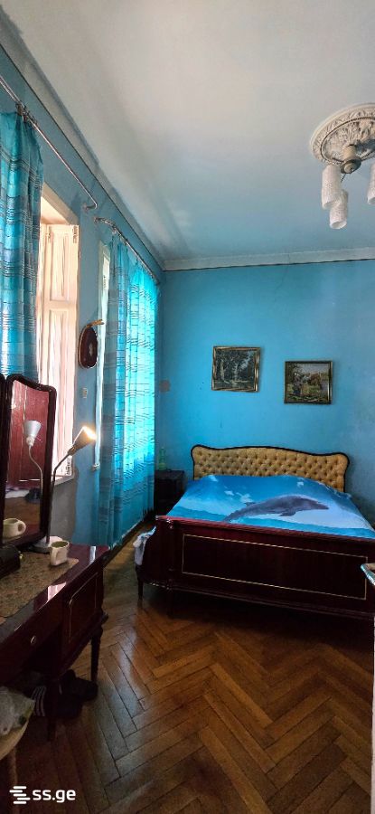 8 Room Private House For Sale view 5