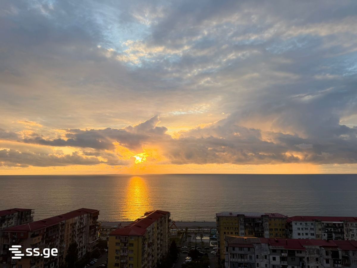 1 Room Apartment For Rent In Old Batumi District, In Batumi view 29