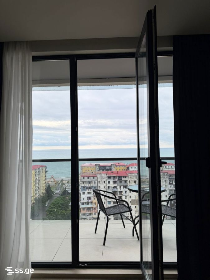 1 Room Apartment For Rent In Old Batumi District, In Batumi view 22