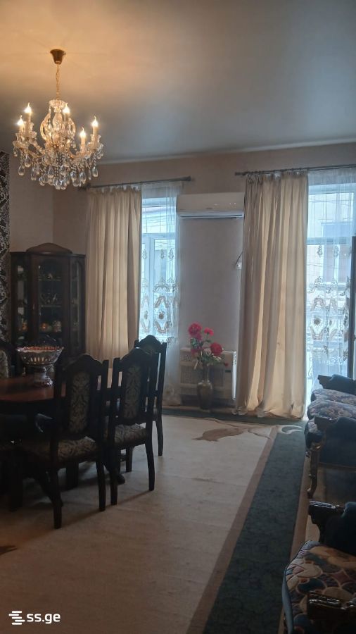 3 Room Flat For Sale view 1