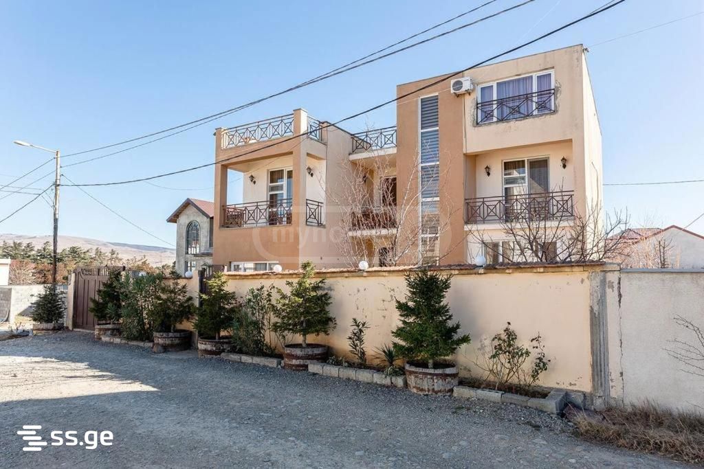 10 Room Hotel For Rent. Chugureti view 12