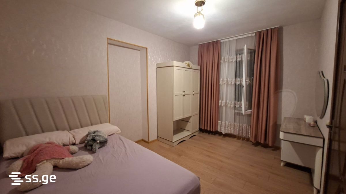 4 Room Flat For Sale view 5