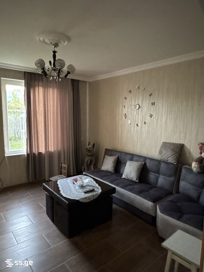 5 Room Private House For Sale view 1