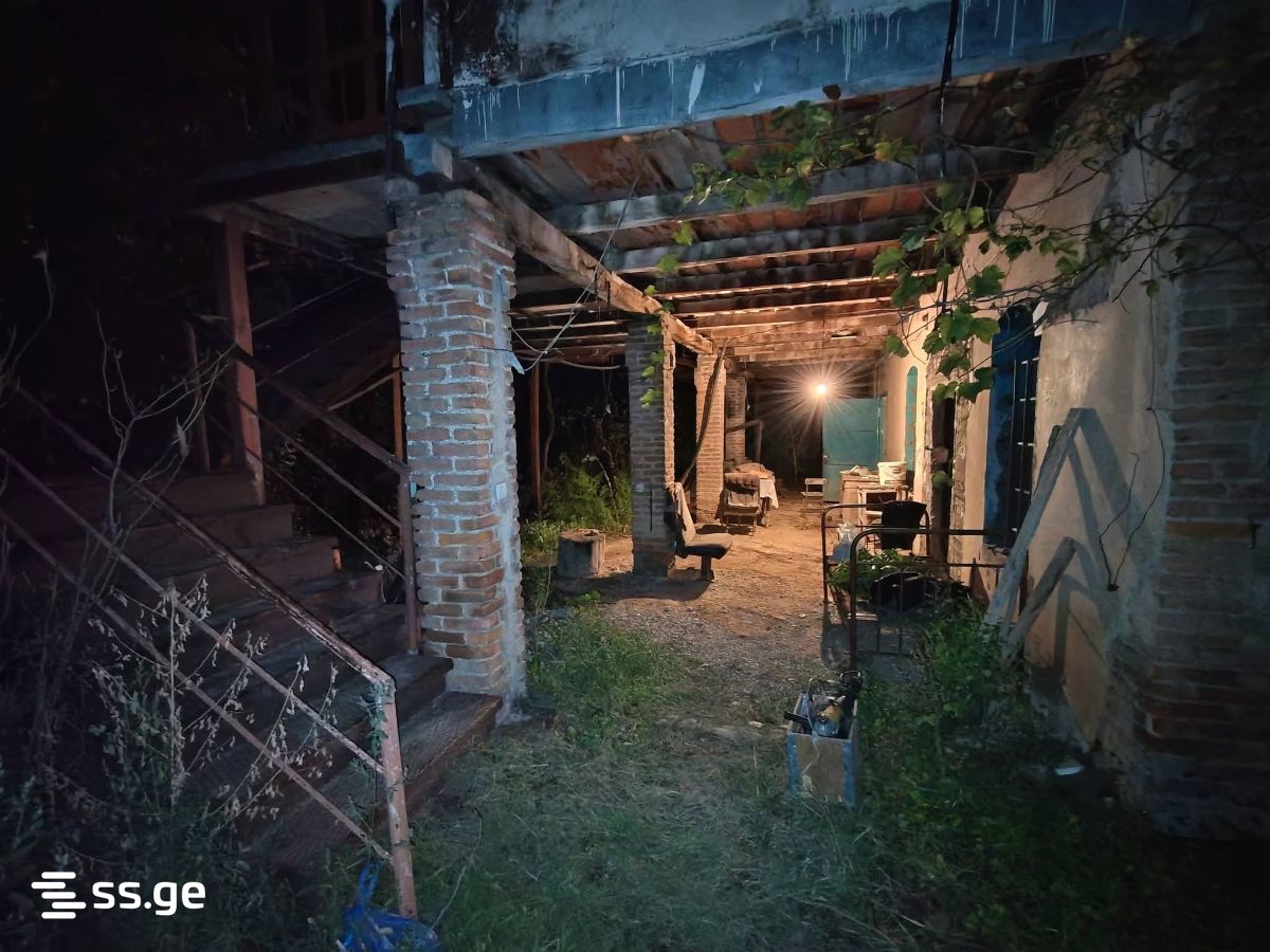 5 Room Private House For Sale view 1