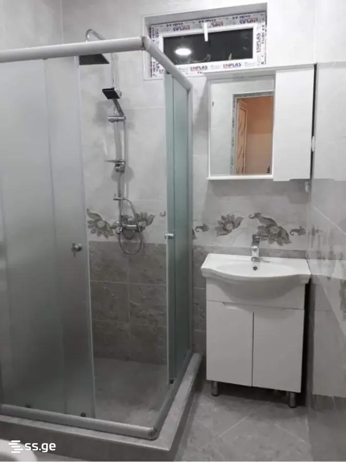 4 Room Private House Daily Rent. Mtatsminda view 9