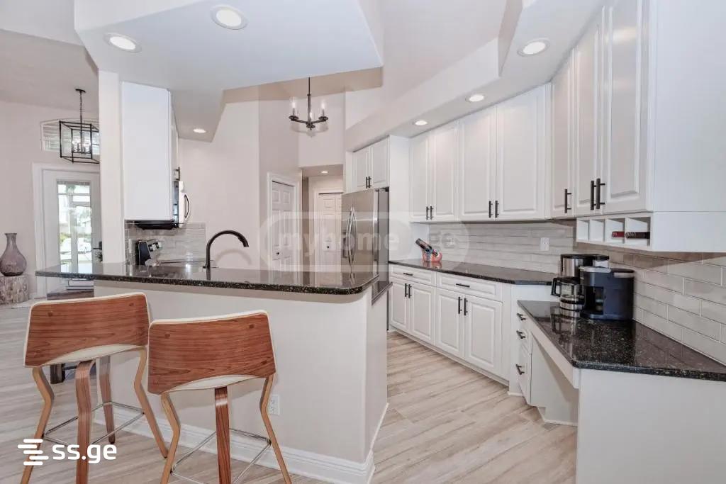 6 Room Private House For Rent. Tserovani view 6