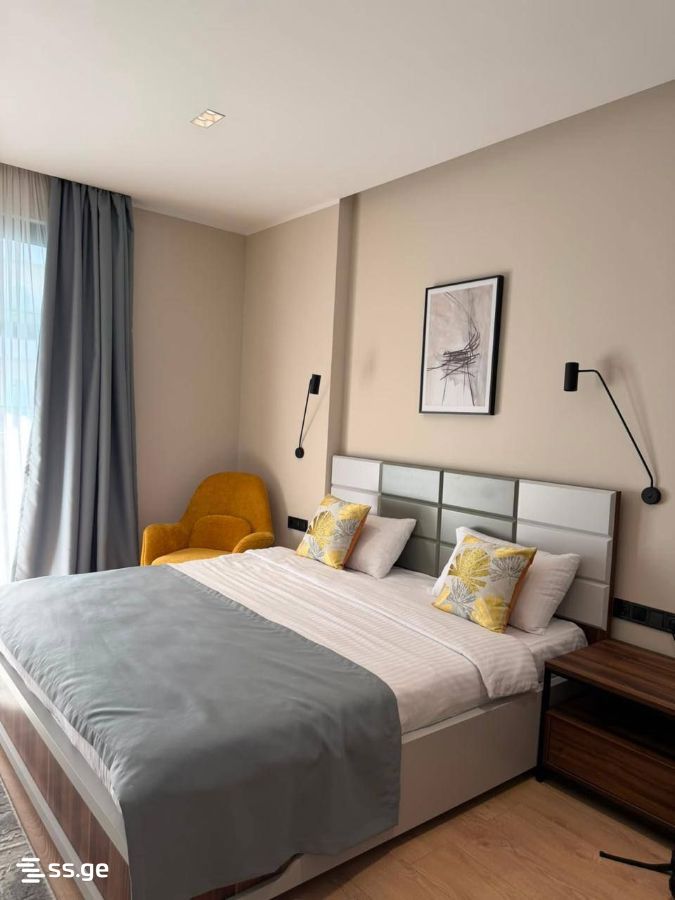 1 Room Flat For Rent. Makhindjauri view 1