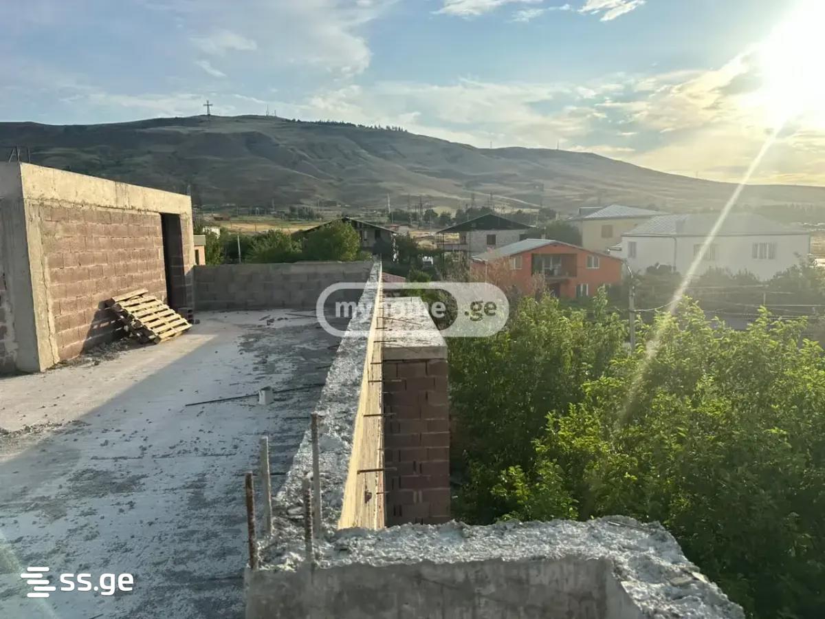 4 Room Private House For Sale view 6