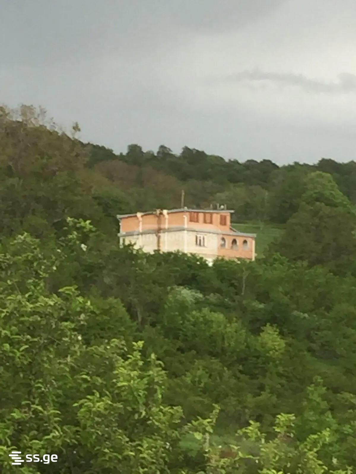 10 Room Private House For Sale view 1