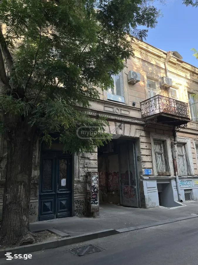 1 Room Private House For Rent. Chugureti view 2