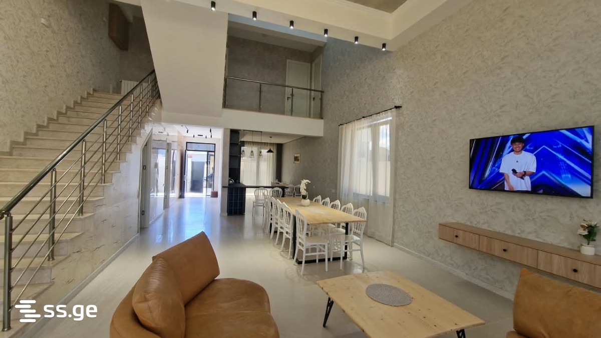 7 Room Private House Daily Rent. Didi Digomi view 2