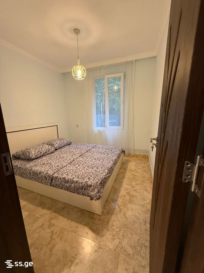 3 Room Private House Daily Rent. Batumi view 5