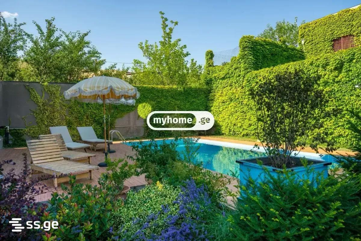 7 Room Private House For Sale view 9