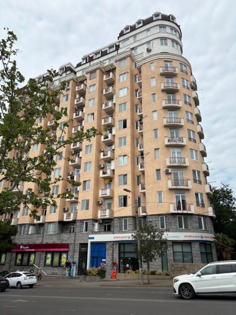 3室公寓，Zghvisubani 11th Micro District 1st Quarter