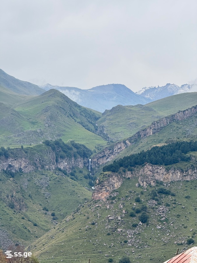4 Room Private House Daily Rent. Kazbegi view 9