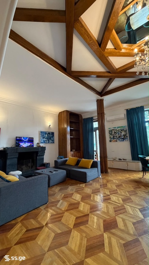 7 Room Private House For Sale view 6