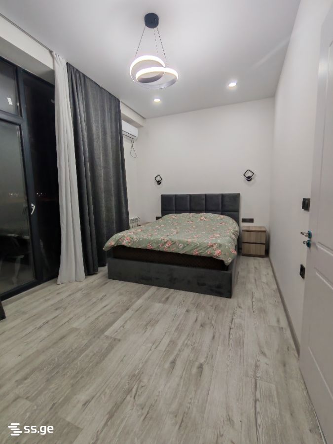 2 Room Flat Daily Rent. Digomi view 1