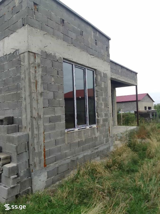 4 Room Private House For Sale view 3