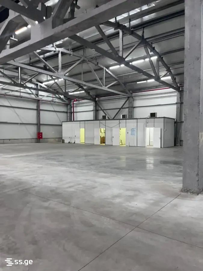 Store-Industrial Property For Rent. Didi Lilo view 3