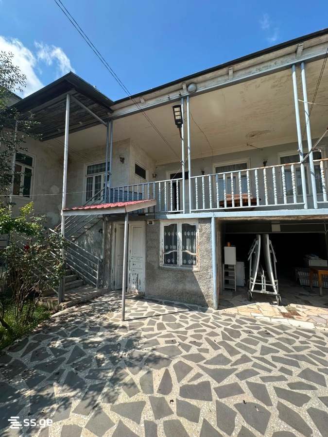 6 Room Private House For Rent. Telavi view 1