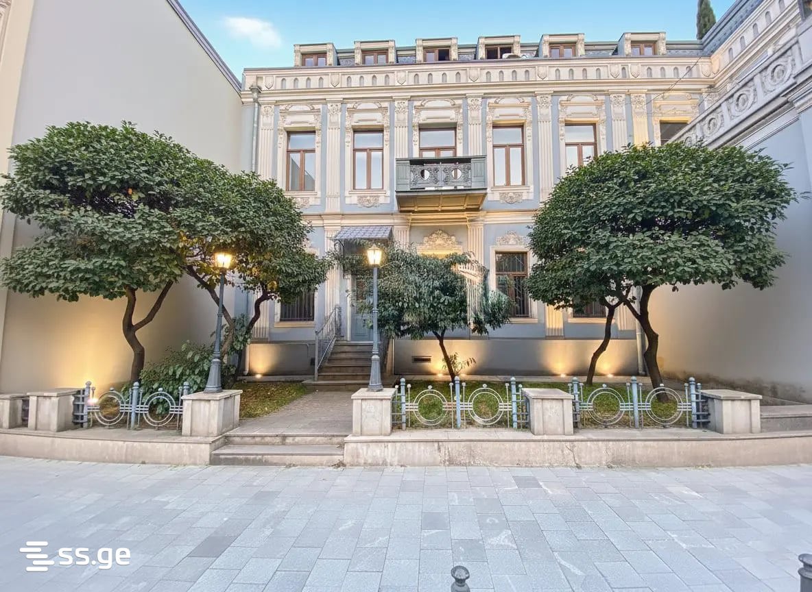 Commercial Space For Sale. Chugureti view 1