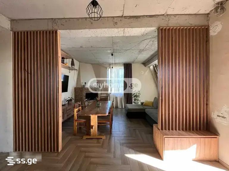 9 Room Private House For Sale view 8