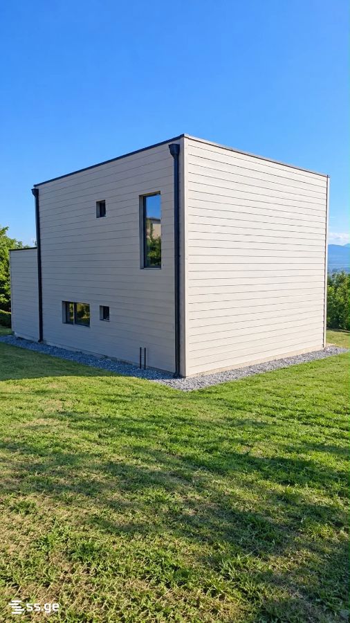 6 Room Private House For Sale view 3