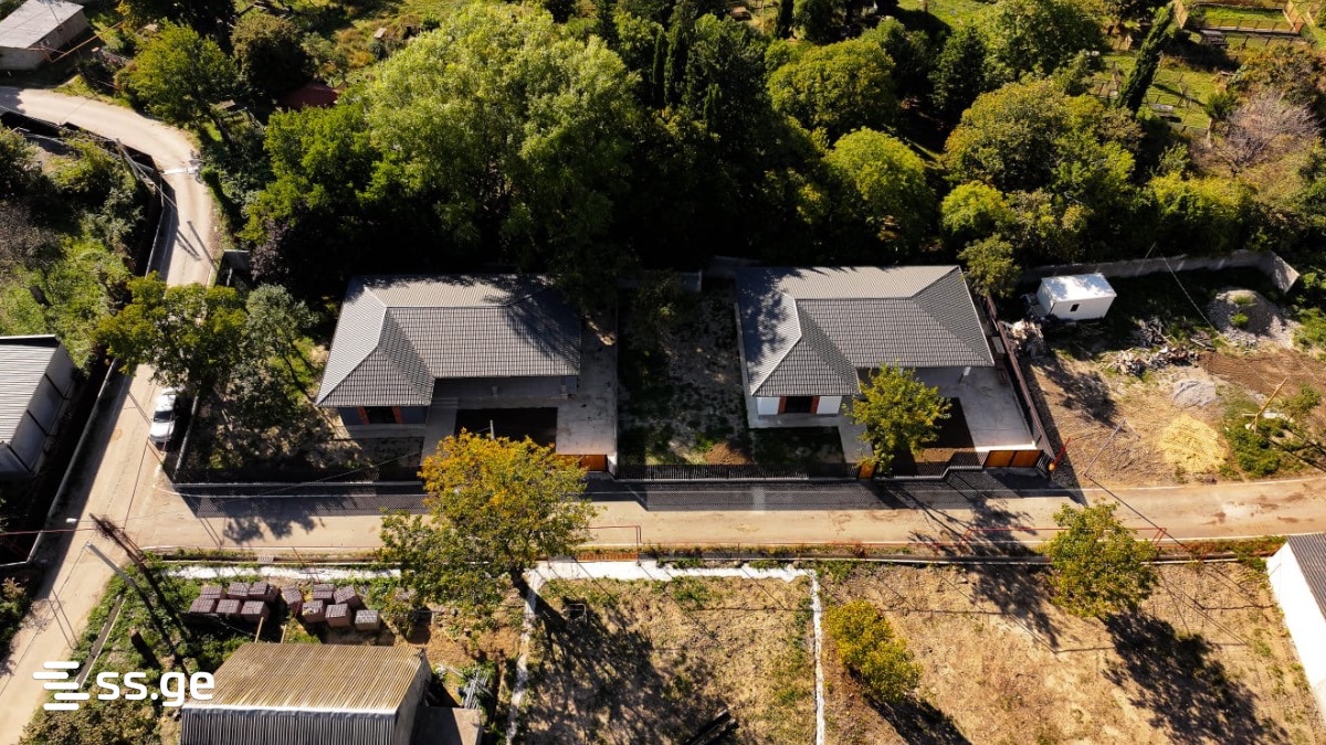 4 Room Private House For Sale view 3