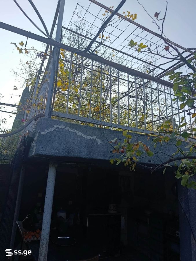4 Room Private House For Sale view 8
